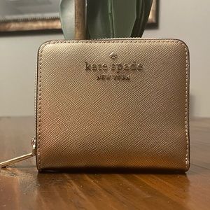 Gently pre loved - Classy Kate Spade Rose Gold Bifold Wallet with cute 💕